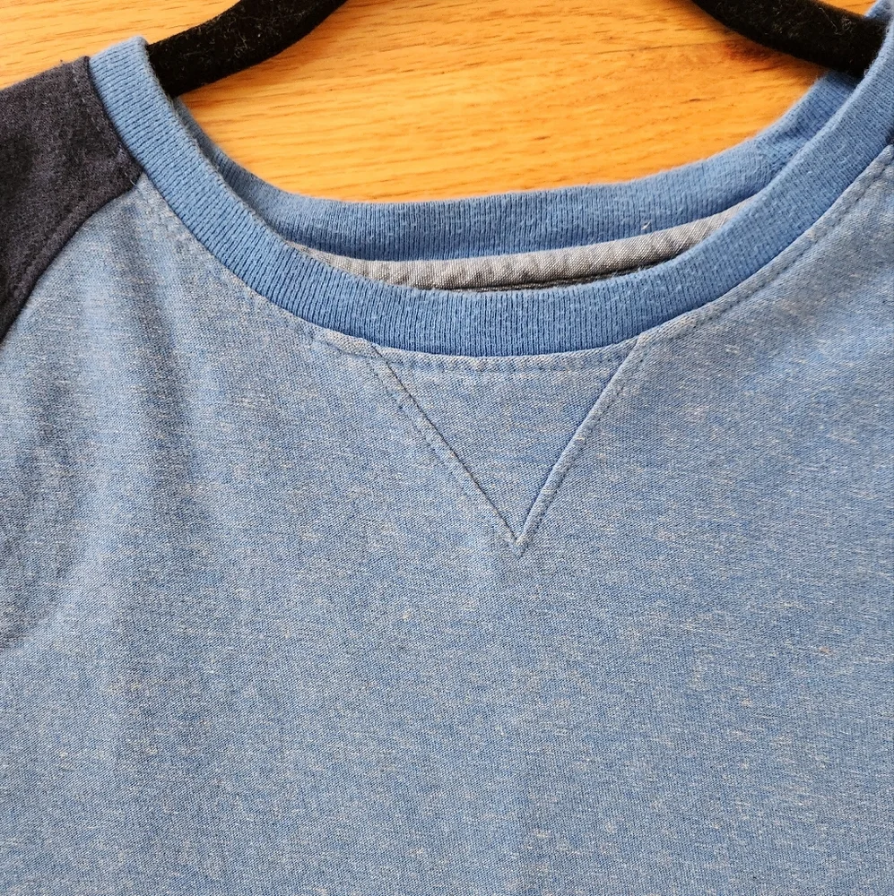 Banana Republic Vintage Men's Long Sleeve tee, size L